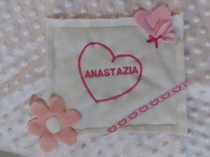 Plaid doux rose pour Anastazia