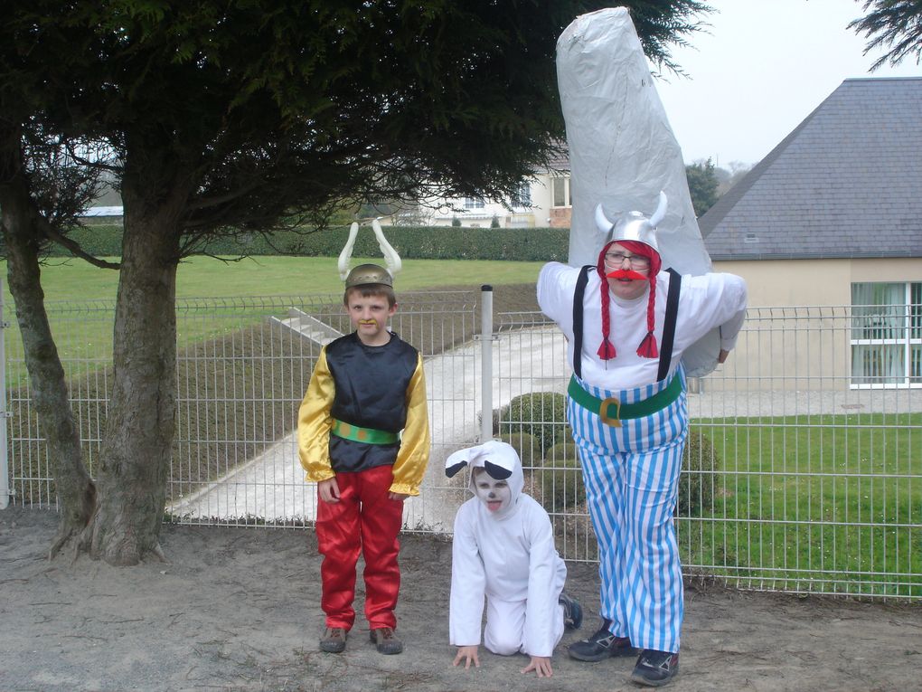 Jeudi 5 avril, les enfants se sont retrouvés à Baupte pour défiler dans les rues.