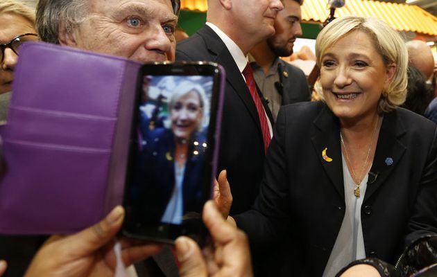 Marine Le Pen (alias Robin des Bois pour son électorat) ne risque pas grand Chose d'une Levée d'Immunité Parlementaire. 