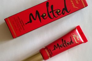 Too Faced, Melted, Strawberry
