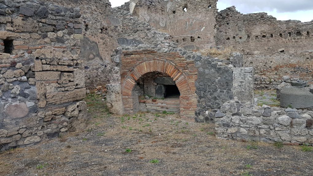 VÉSUVE et POMPEI