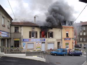 Incendie au n°2 rue de la Fontaine à Algrange, le 19 juin 2010