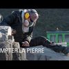 (Documentaire) Nathalie sculpte des blocs de pierre massifs pour en faire des créations aériennes 