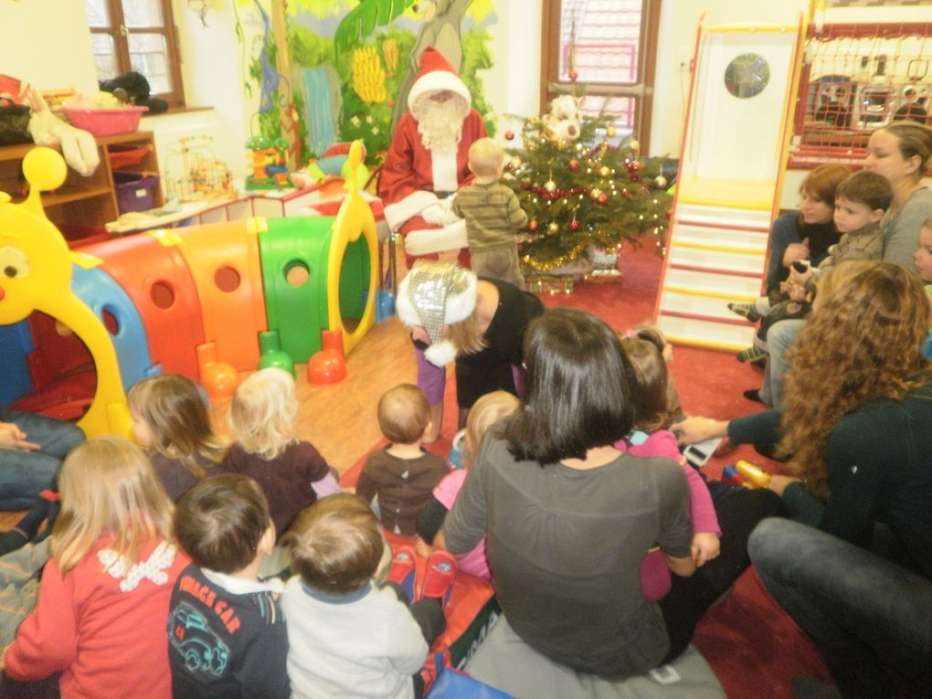 On termine l'année en beauté, avec la fête de Noël, tout les galopins réunis autour du Père Noël ! Joyeuses fête à tous !