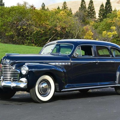 VOITURES DE LEGENDE (947) : BUICK  SERIES 91 LIMITED SEDAN - 1941