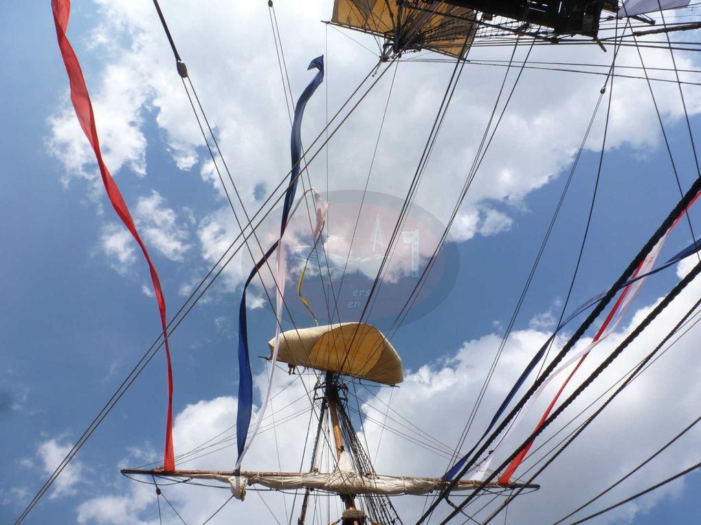 Voilà une belle expérience que de remonter la Seine et ses splendides paysages à bord d'un navire comme le Götheborg. Bienvenue à bord pour cette navigation de 6 heures !