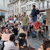 Besançon : plus de 200 personnes ont manifesté contre l'arrêté anti-mendicité pris par le maire