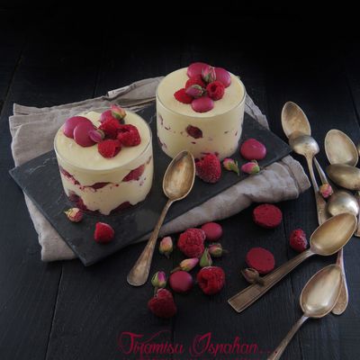 Tiramisu Ispahan {litchi-rose-framboise}