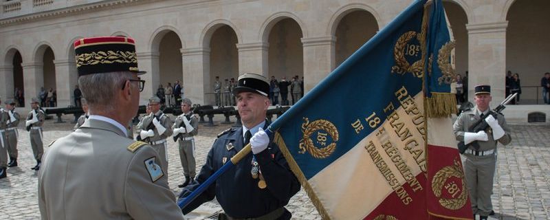 Seconde vie pour 10 drapeaux régimentaires de l'armée de terre dont celui du 6ème RPIMa