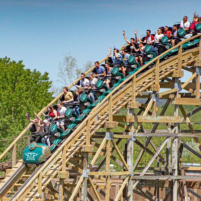 Tonnerre 2 Zeus en marche arrière au Parc Astérix, c'est fini