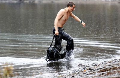  les gestes a faire si vous tomber dans l'eau glacée !