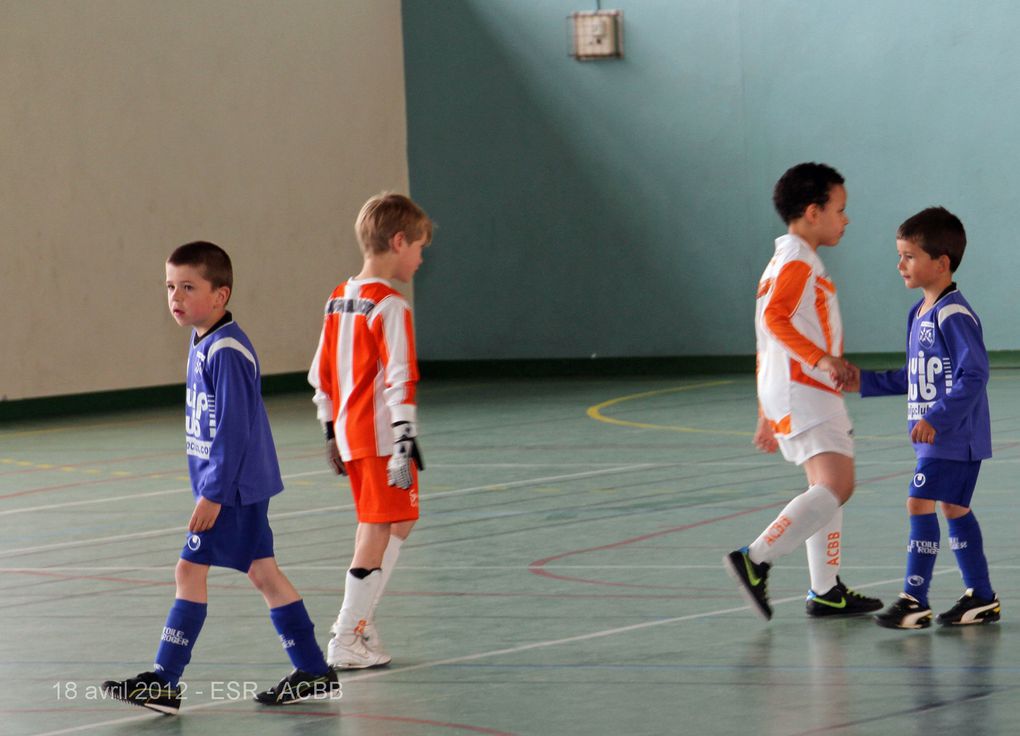 Visite des U7, U8 et U9 de l'AC Boulogne Billancourt, en stage à Châteaulin, à leurs homologues de
l'Etoile Saint Roger.