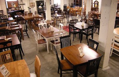 Buying Furniture From A Furniture Warehouse