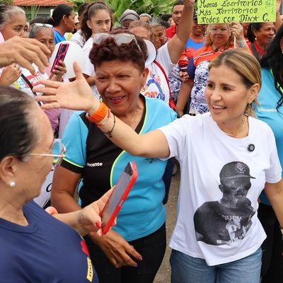 Dina Castillo: “En Valencia seguimos construyendo el gobierno comunal”