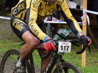 le cyclo-cross de Loures Barousse ,3eme cat