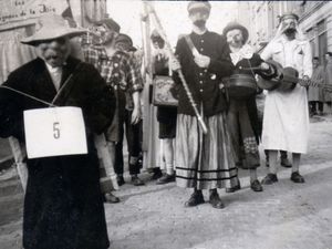 Défilés du Carnaval entre 1950 et 1955 à Algrange