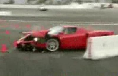 Ferrari Enzo crashée par Eddie Griffin