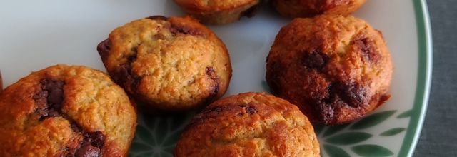 Minis muffins banane & pépites de chocolat 