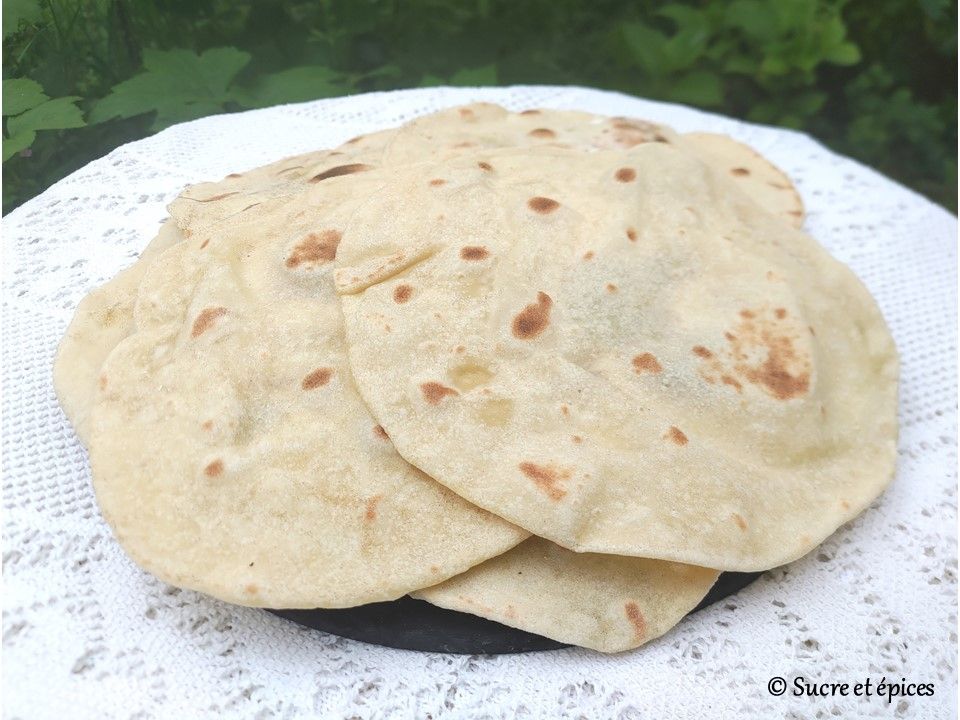 Pains pita libanais à la poêle - Recette en vidéo