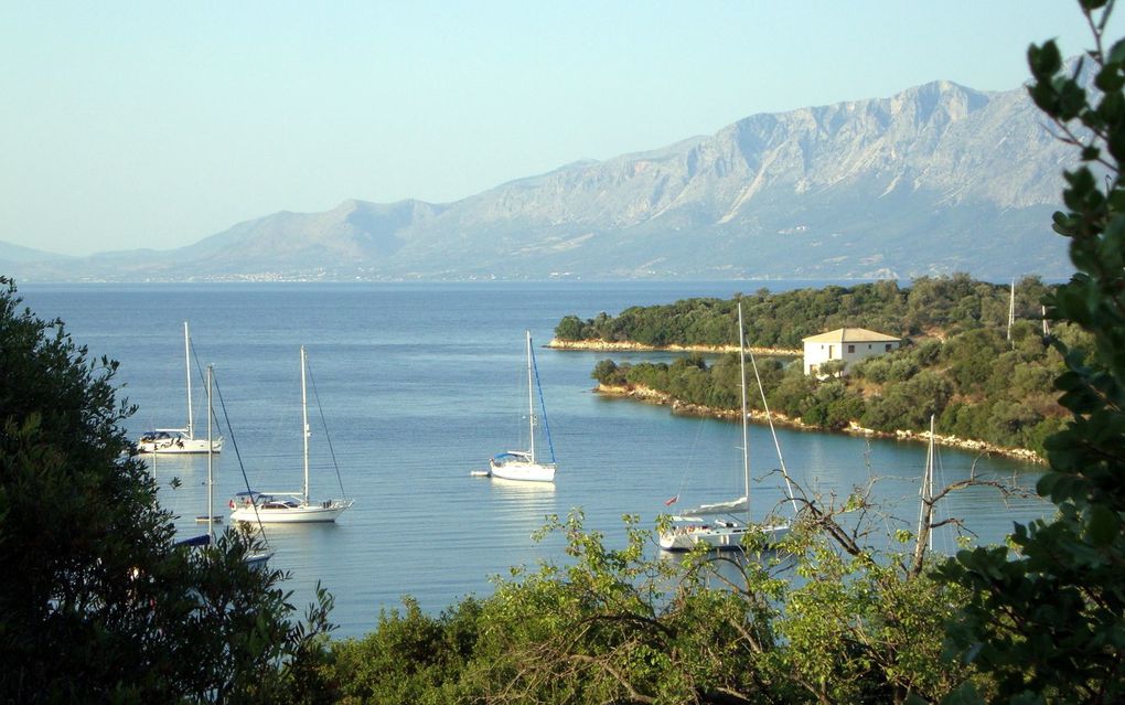 Moments seul à bord, du 25 juin au 12 juillet dans les îles ioniennes, et du 20 au 30 octobre remontée de Mykonos à Halkoutsi.