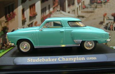 FASCICULE N°15 STUDEBAKER CHAMPION 1950 1/43 ROAD SIGNATURE