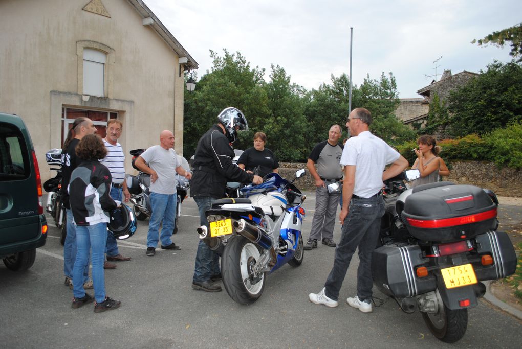 Album - Sortie-du-Moto-club-en-charentes-le-21-aout-2011