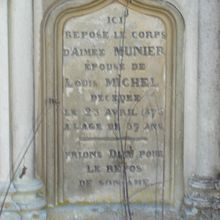 Stèle au cimetière de Bratte