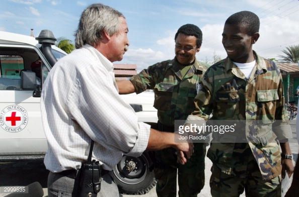 Daily Beast. The DEA Nabs Haiti’s Guy Philippe: Rebel, Drug Runner, and Politician - avec ma trad en français (mis à jour)