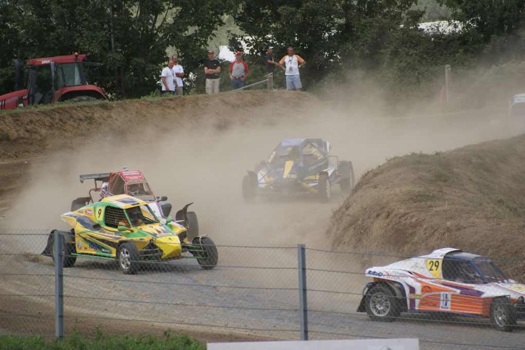 Les 28 et 29 juillet 2012 à St-Georges-de-Montaigu (85), 7ème épreuve du Championnat de France d'autocross.