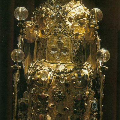 La majesté de Sainte Foy : Une solennité Hiératique