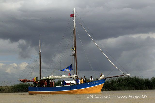 Rochefort-sur-Mer, mise à flot de la frégate Hermione