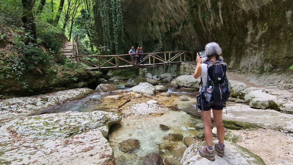 Valle dell’Orfento, percorrendo il sentiero delle Scalelle