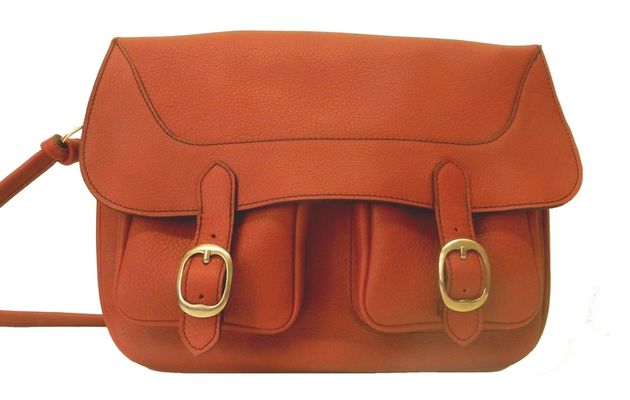 sac en cuir rouge