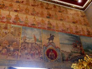 Ce récit est figuré sur les peintures murales à l’intérieur du temple.
