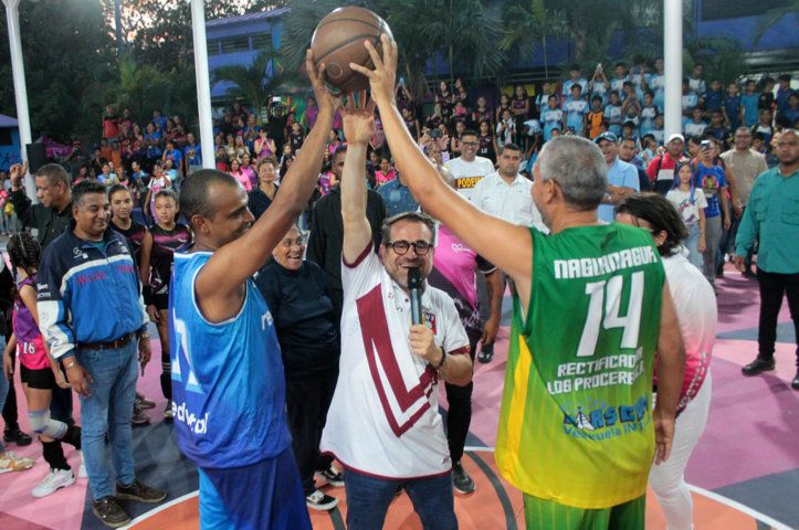 Gobernador Lacava y alcaldesa Ana González reinauguran Complejo Deportivo y Cultural Don Bosco de Naguanagua