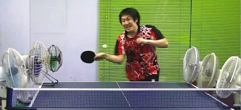 Le maître du ping pong