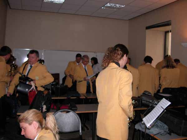 <P><STRONG><FONT color=#0080c0>&nbsp;&nbsp;&nbsp;&nbsp; Concours à Aurillac, 29 mai 2005&nbsp;&nbsp; -&nbsp;&nbsp; </FONT></STRONG><STRONG><FONT color=#0080c0>Photos : Jeanne Belot</FONT></STRONG></P>