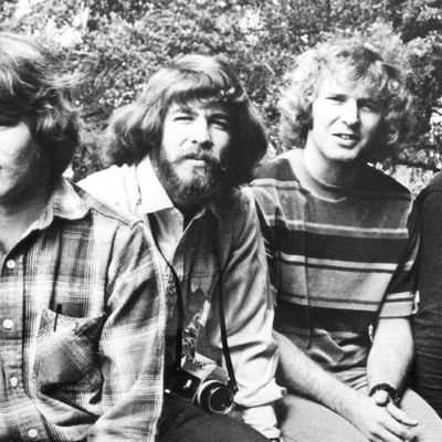 Creedence Clearwater Revival  - Proud Mary