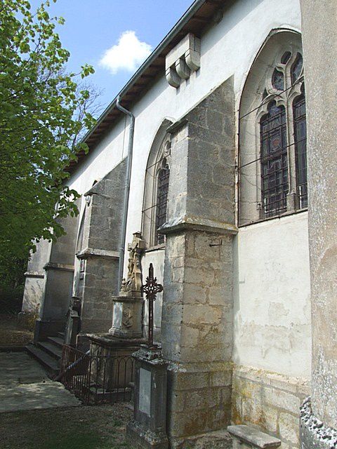 Diaporama église fortifiée de Creuë