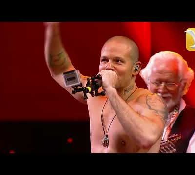 Calle 13 - Latinoamérica ft. Inti Llimani Histórico & Camila Moreno- Viña del Mar 2011