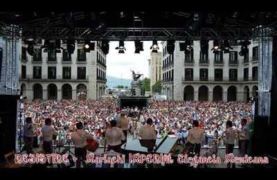 Resistiré par le Mariachi Imperial Elegancia Mexicana