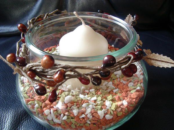 bocaux de récupération, peinture sur verre, collage de serviette, perles, décoration adhésive