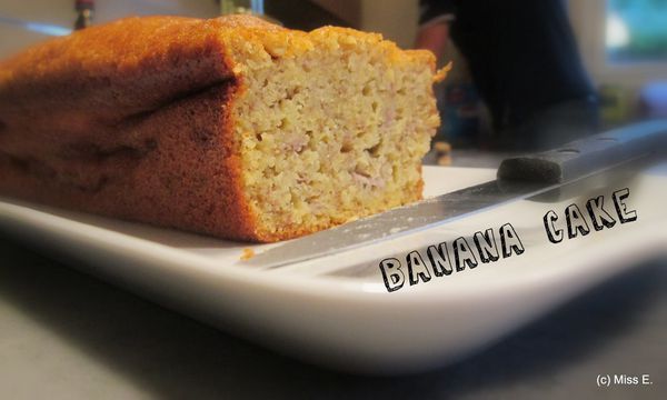 Banana cake