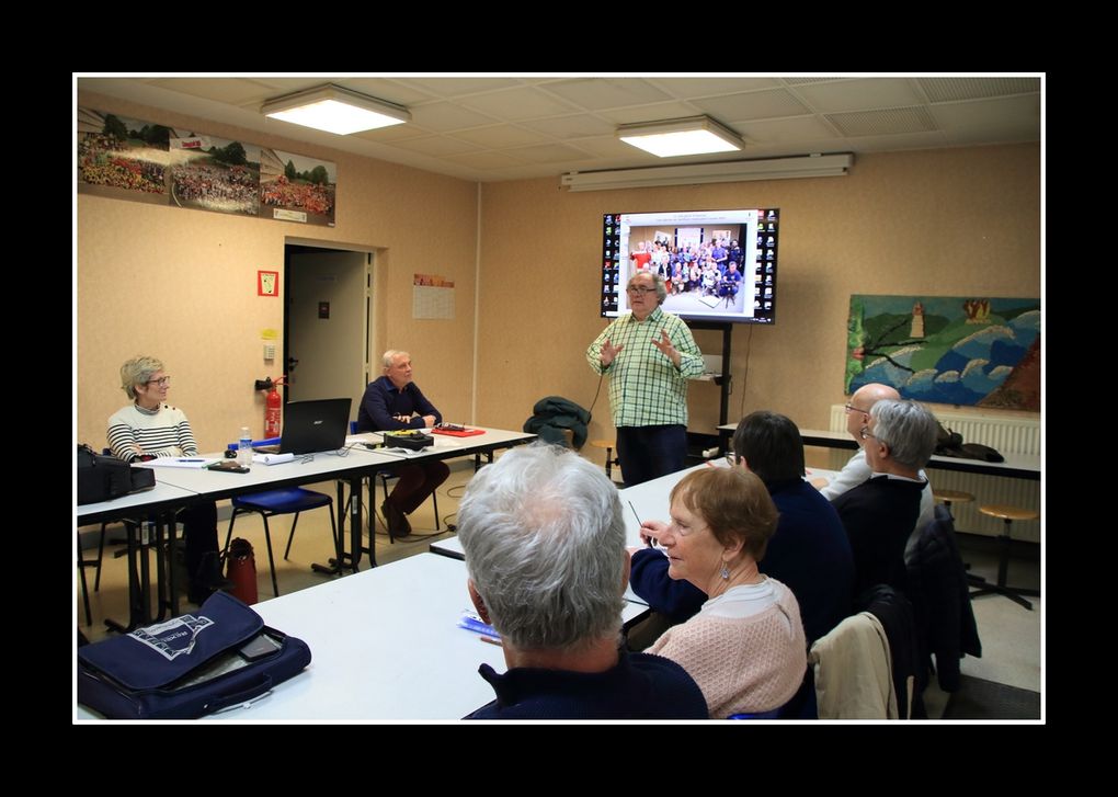 De l'art N&amp;B des membres de l'atelier thématique aux réductions de taille d'image : le club photo est technique !