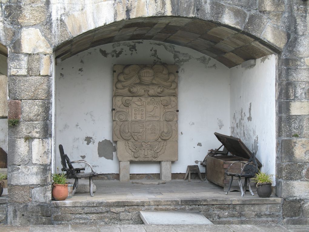 La Corogne (en galicien et officiellement A Coruña) est une ville de la communauté autonome de Galice (nord-ouest de l'Espagne) et la capitale de la province de La Corogne.