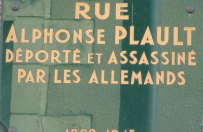 Plusieurs rues de Neuville ont été débaptisées après la guerre de 39-45 pour prendre le nom de résistants ou de martyrs. Histoire.