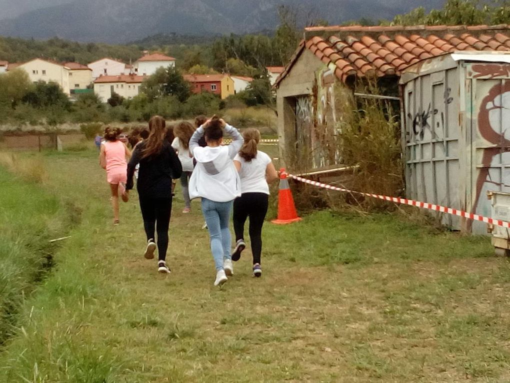 Les collégiens ....et leurs professeurs courent pour E.L.A