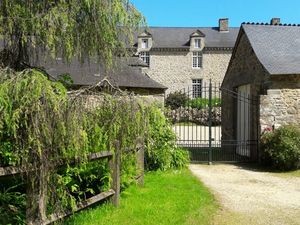 Le manoir des Aulnays. Photos de Marie-France.