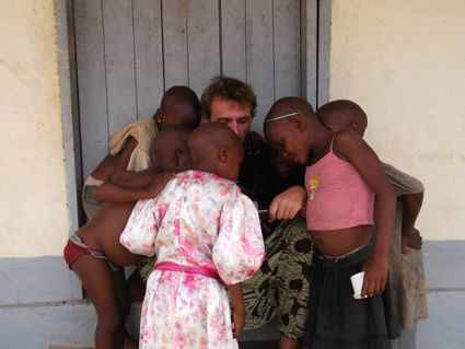 Album - Le-foyer-pygmes-Bipindi