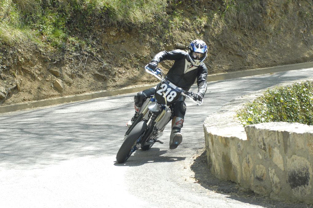 course-de-cote-moto-castillon--2010
organisé par le moto club du montonnais